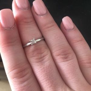 Solitaire ring